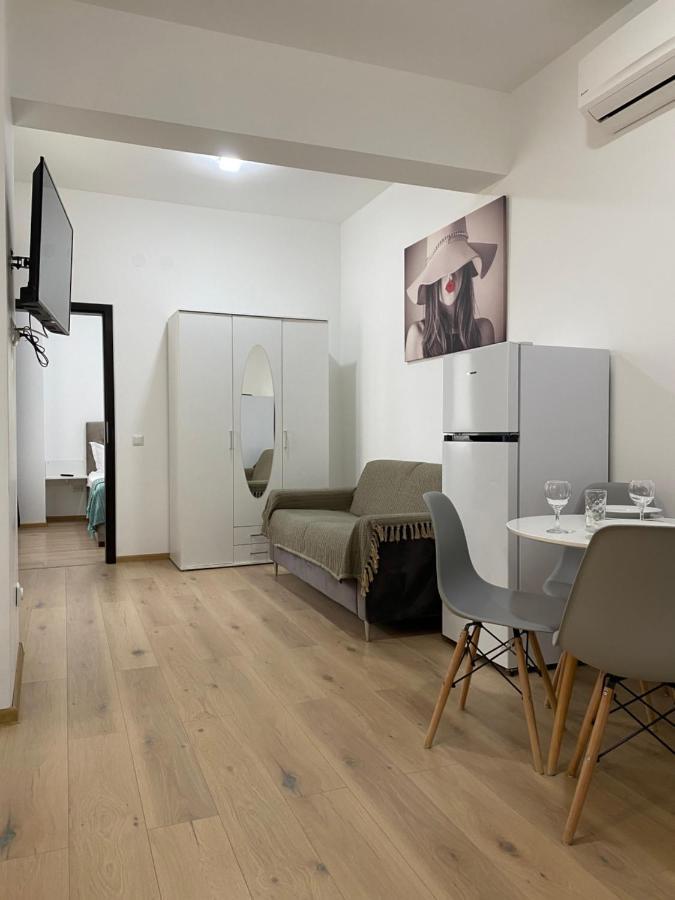 Tod Apartments Palas Iasi Exteriör bild